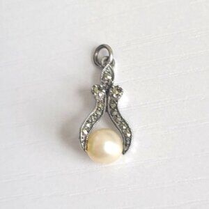 Vintage Sterling Silver Pearl Dainty Elegant Marcasite Crystal Pendant